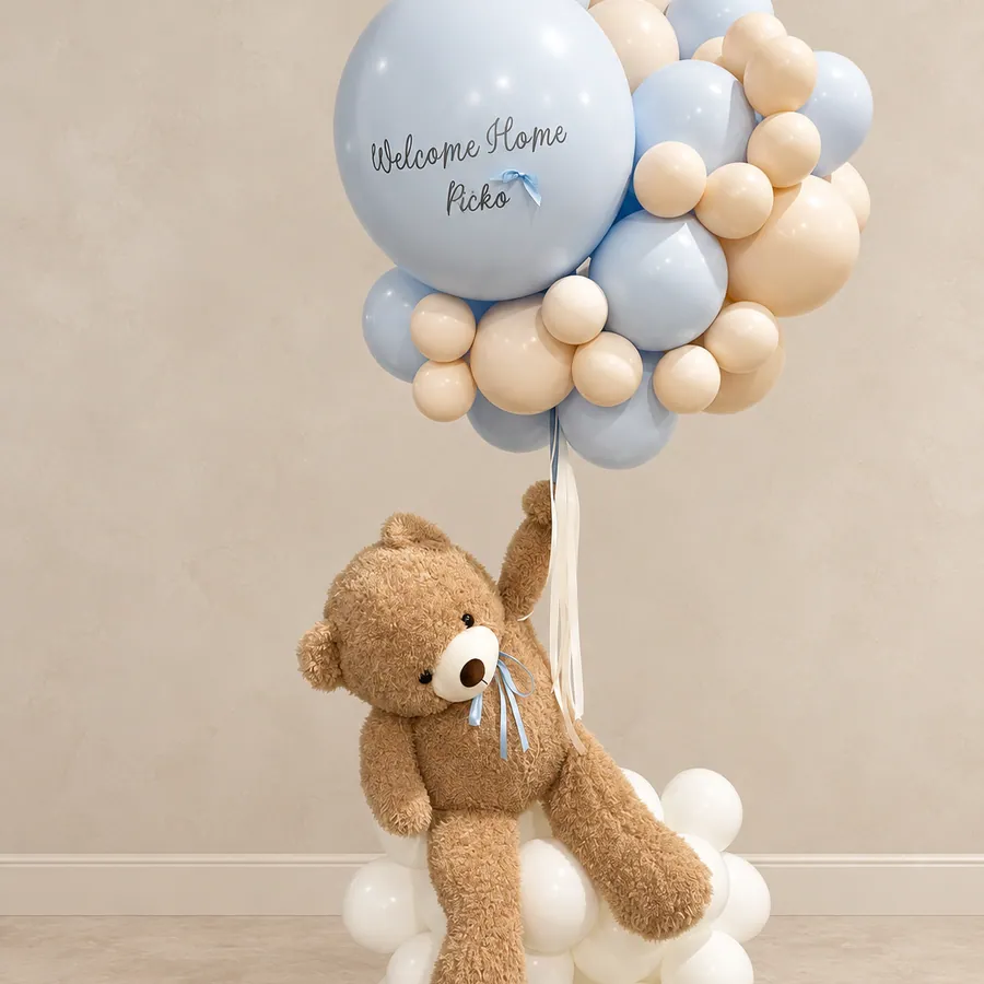 Bear and garland